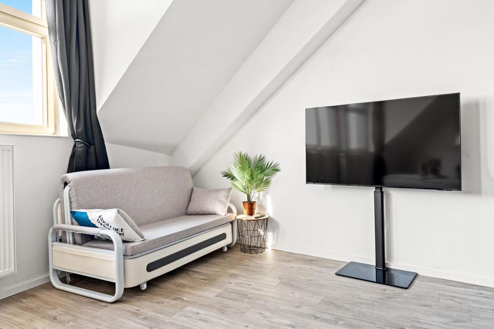 Mint Apartment Ueber Der Stadt Parken Kueche Wifi Берлин Екстериор снимка